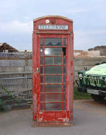 Telephone Box Red UK Elizabeth 2 era